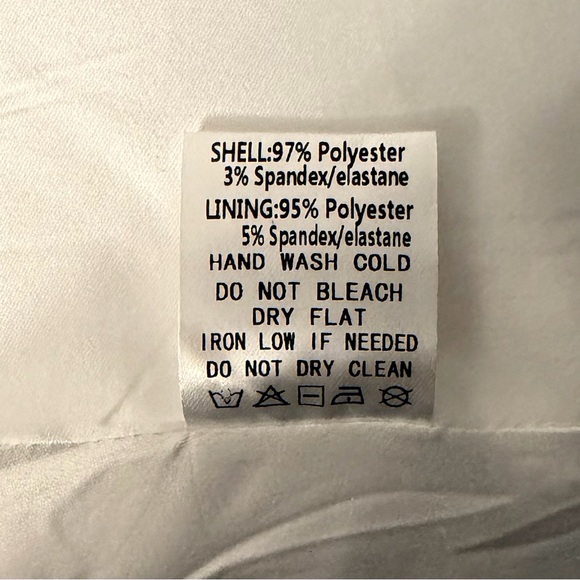 AKIRA Look My Way Asymmetrical Ruffle Top - Picture 9 of 10